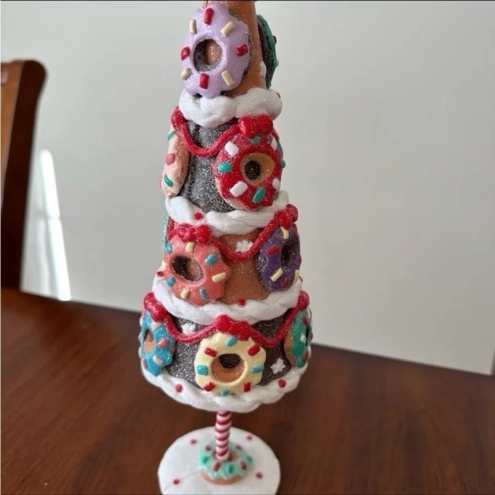 Cupcakes and Cashmere Christmas Gingerbread Glitter Doughnut Tree